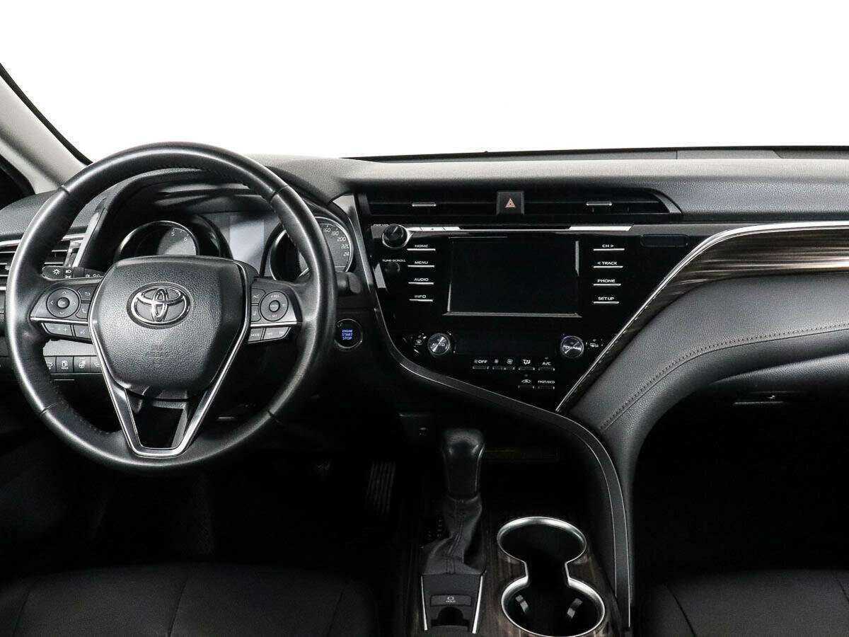 Toyota Camry, 2020 Фото №8