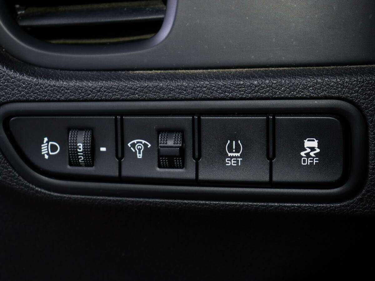 Kia Rio, 2017 Фото №14