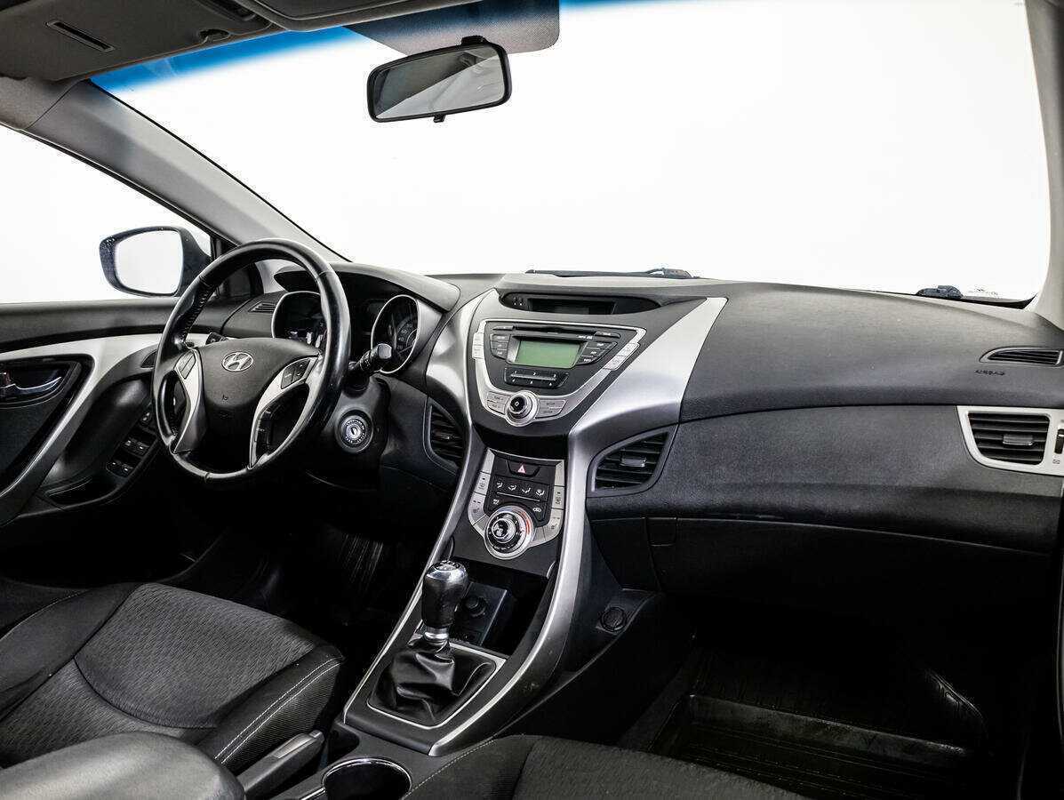 Hyundai Elantra, 2013 Фото №9