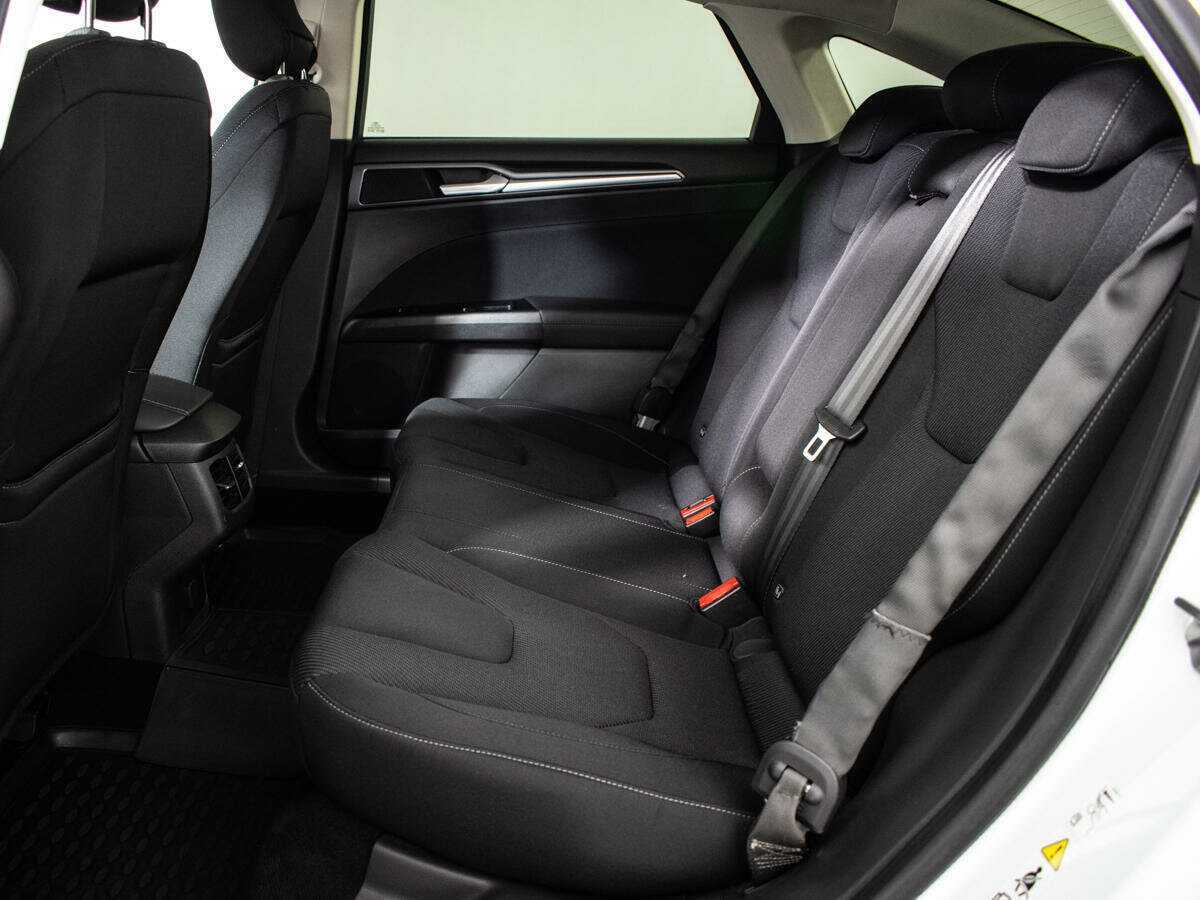 Ford Mondeo, 2015 Фото №10