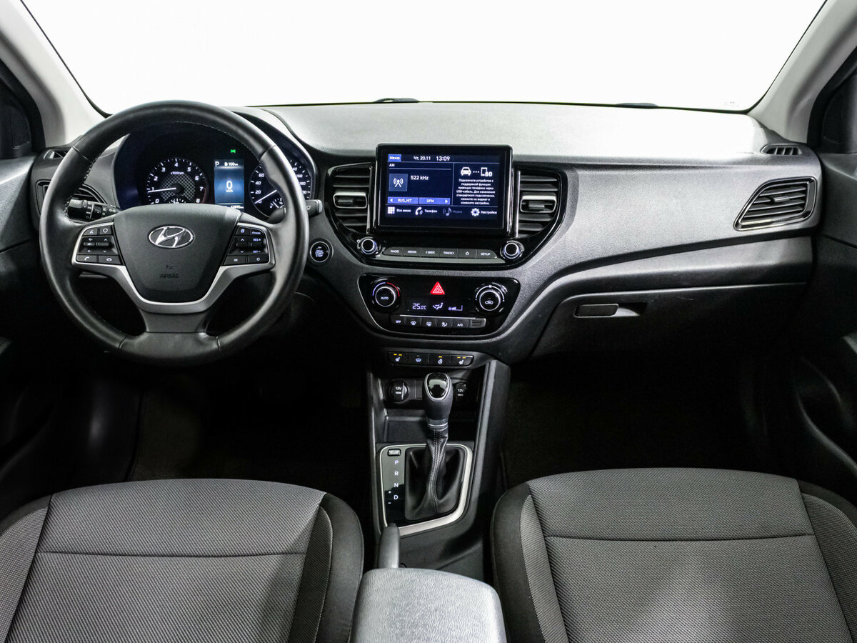 Hyundai Solaris II Рестайлинг, 2021 Фото №11