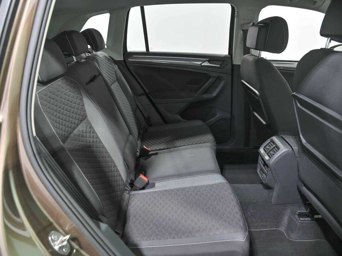 Volkswagen Tiguan, 2018 Фото №14