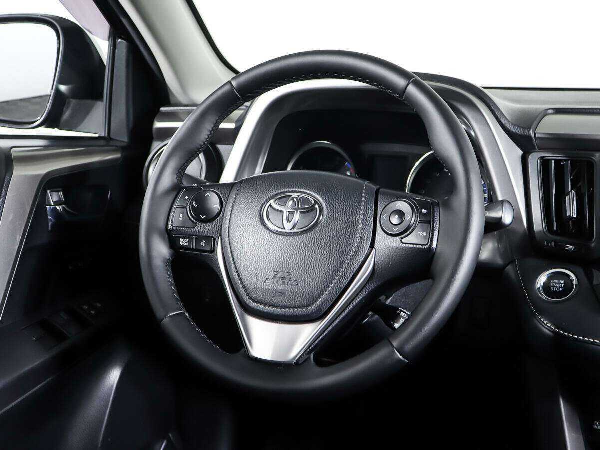 Toyota RAV4, 2018 Фото №16