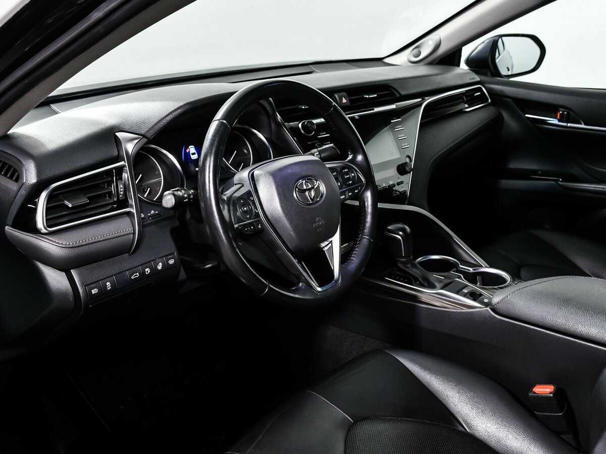Toyota Camry, 2018 Фото №11