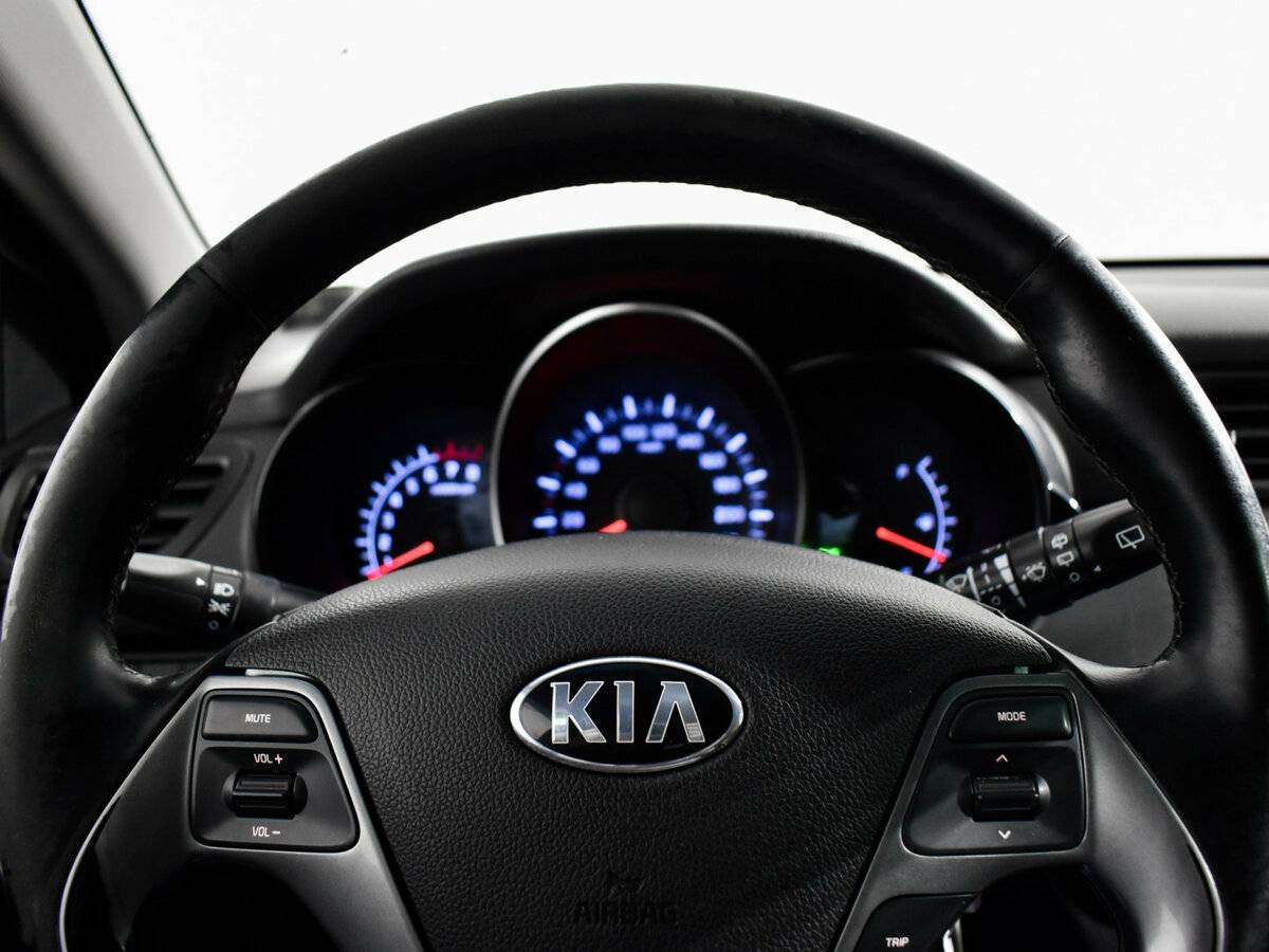 Kia Rio III Рестайлинг, 2016 Фото №14