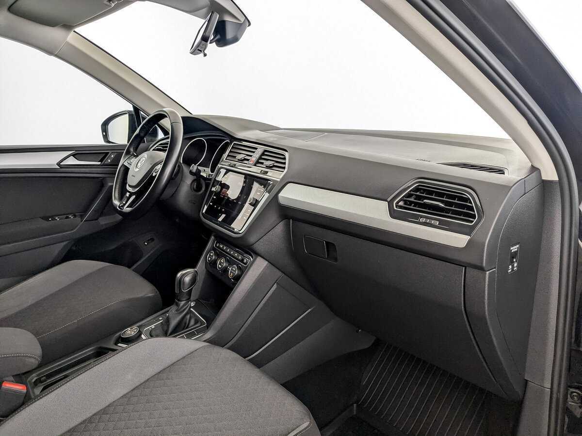 Volkswagen Tiguan, 2020 Фото №11