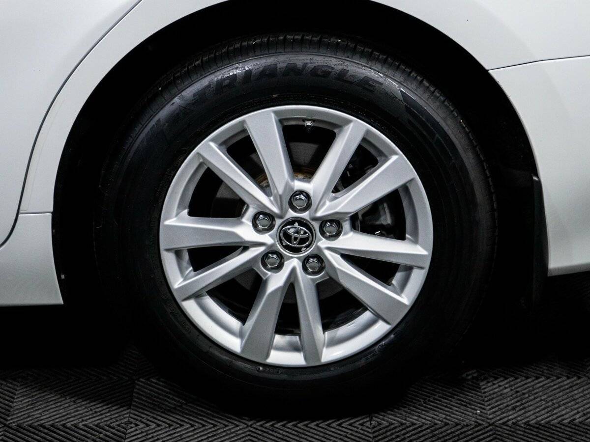 Toyota Camry, 2019 Фото №15