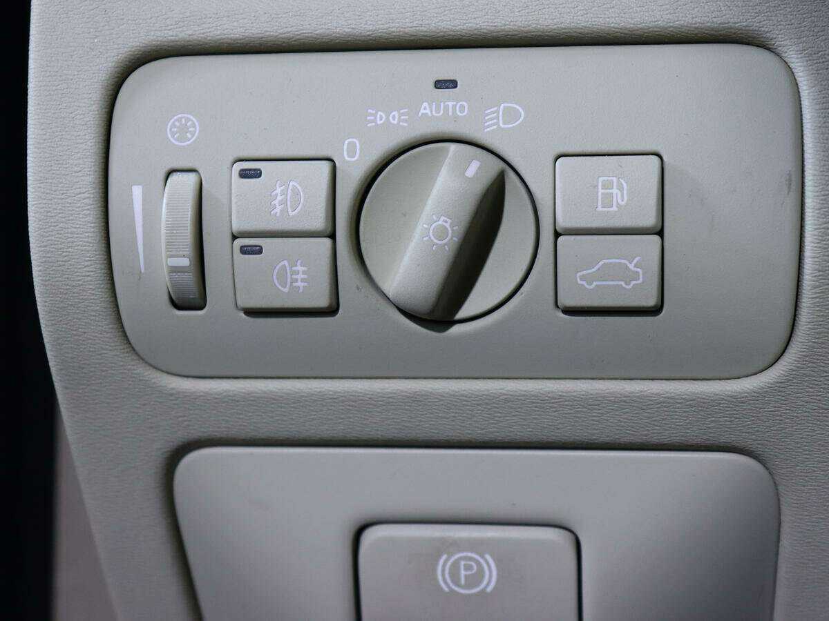 Volvo XC70, 2012 Фото №16