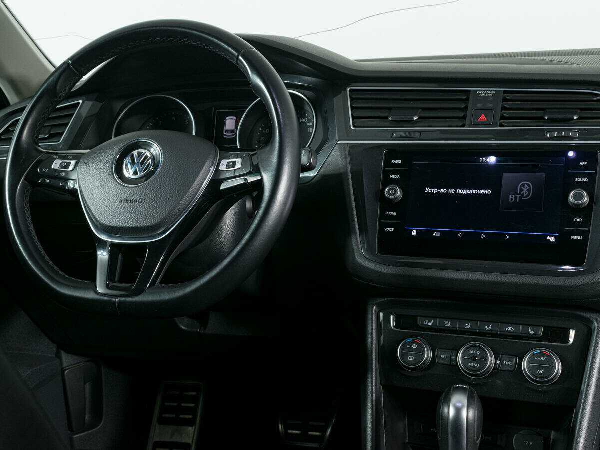Volkswagen Tiguan, 2018 Фото №11