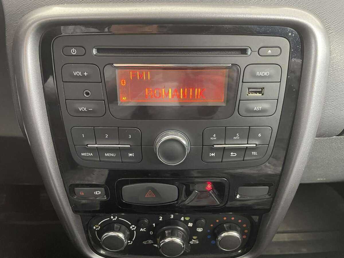 Renault Duster, 2012 Фото №12