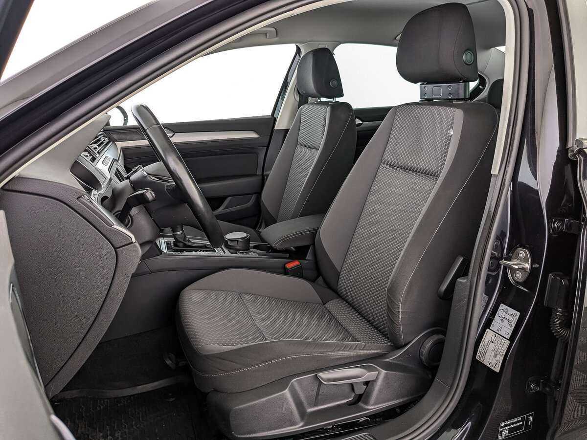 Volkswagen Passat, 2016 Фото №15