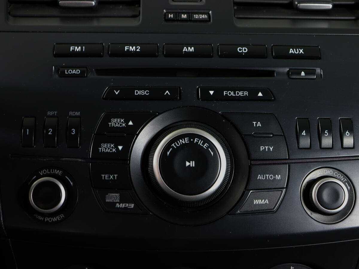 Mazda 3, 2012 Фото №18
