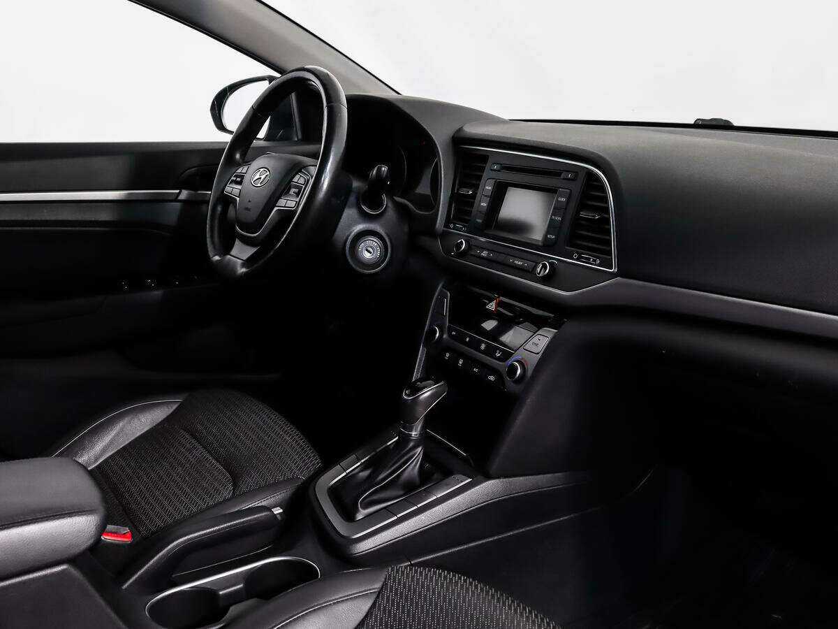 Hyundai Elantra, 2017 Фото №11