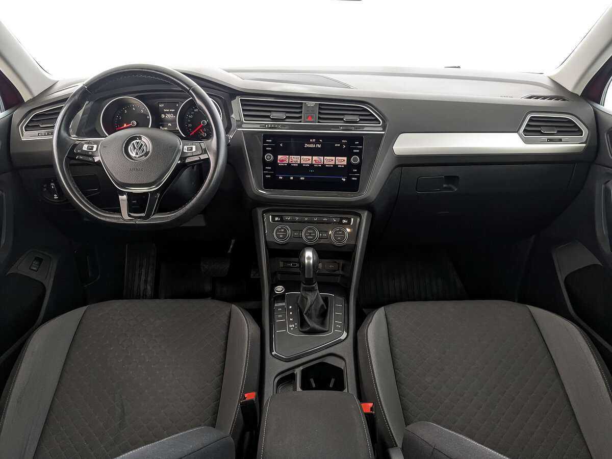 Volkswagen Tiguan, 2020 Фото №10