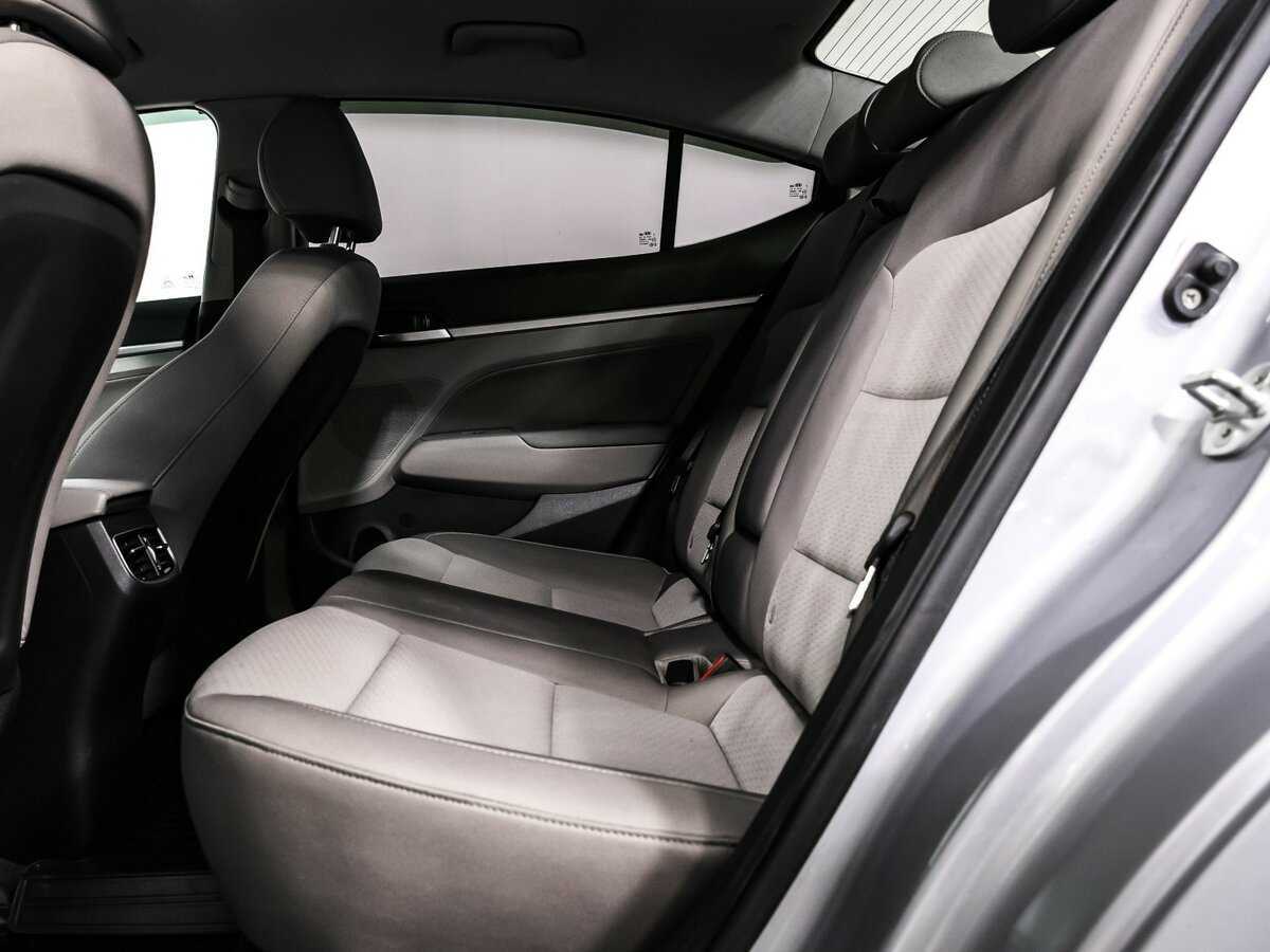 Hyundai Elantra, 2020 Фото №13