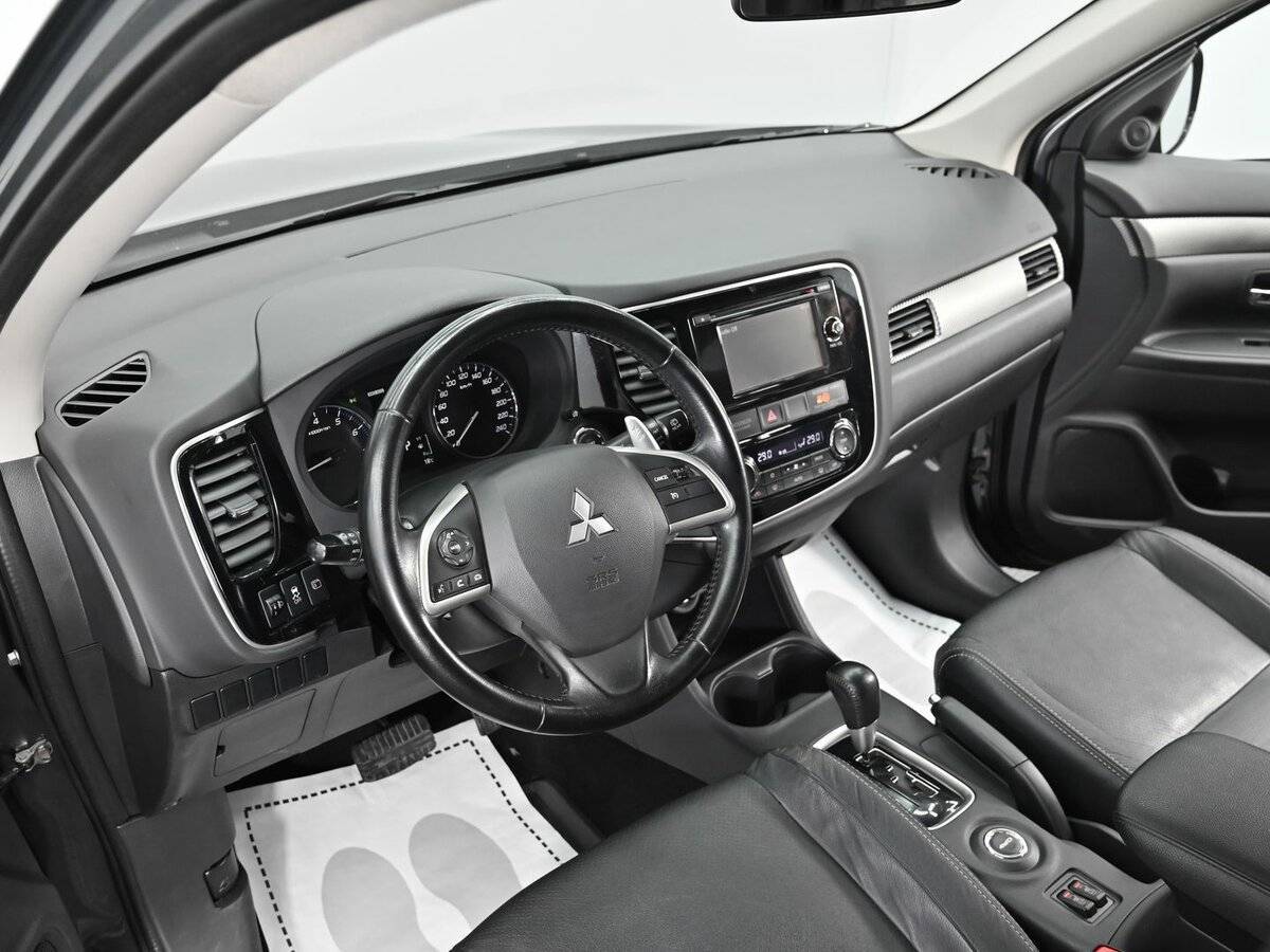 Mitsubishi Outlander, 2014 Фото №8