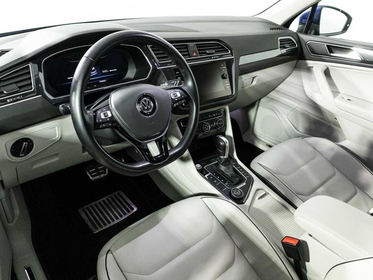 Volkswagen Tiguan, 2018 Фото №11
