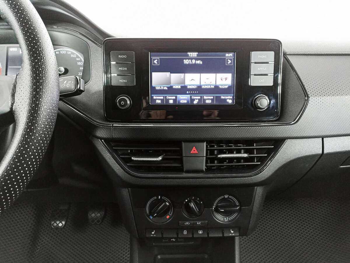 Volkswagen Polo, 2020 Фото №15