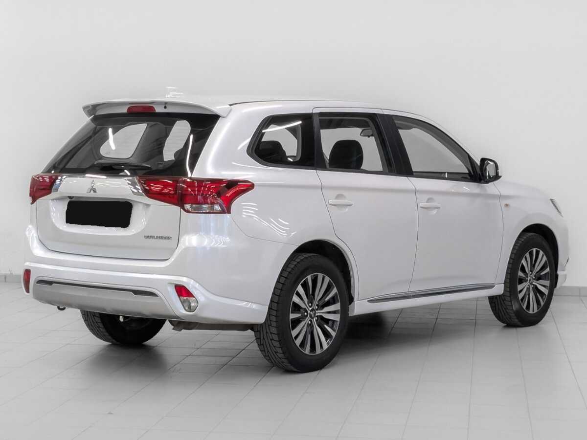 Mitsubishi Outlander, 2022 Фото №5