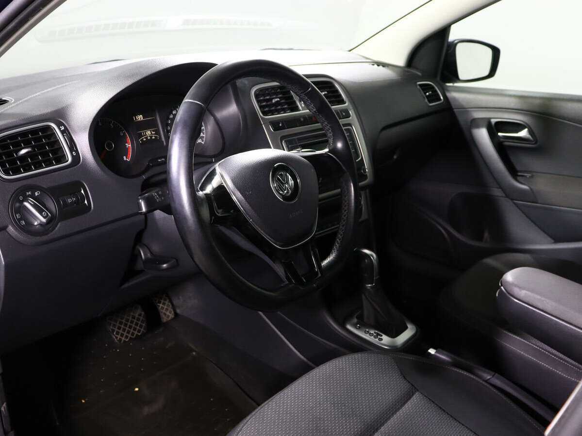 Volkswagen Polo, 2016 Фото №14