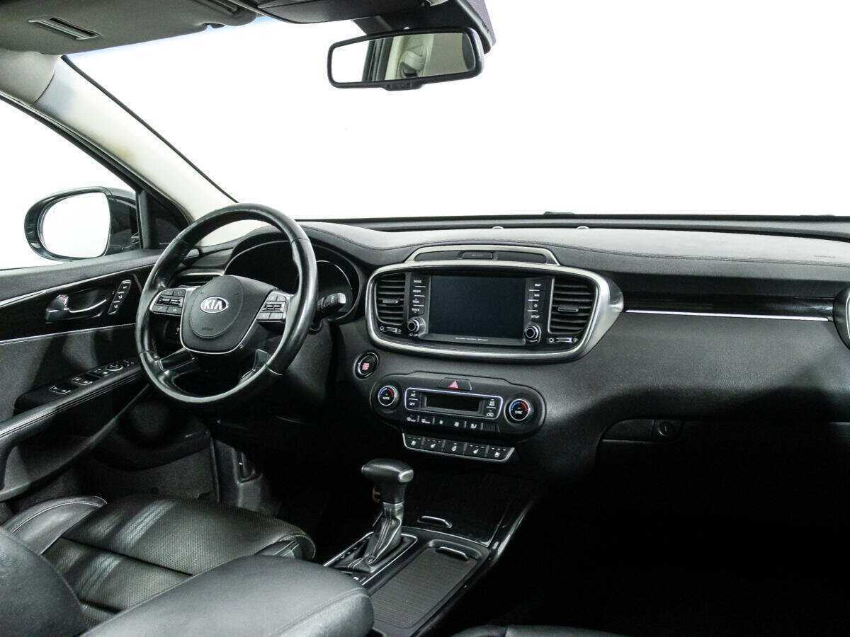 Kia Sorento, 2018 Фото №9