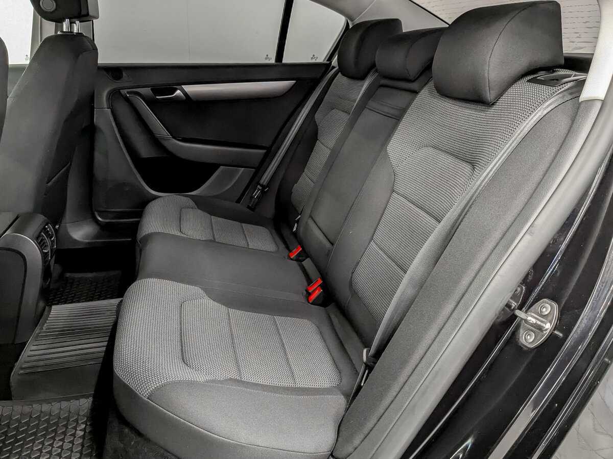 Volkswagen Passat, 2012 Фото №12