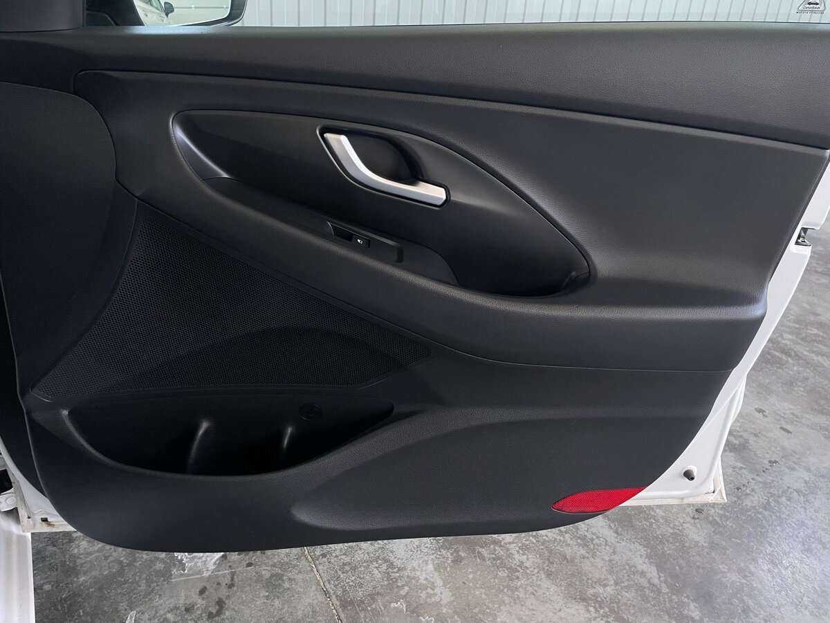 Hyundai i30, 2022 Фото №21