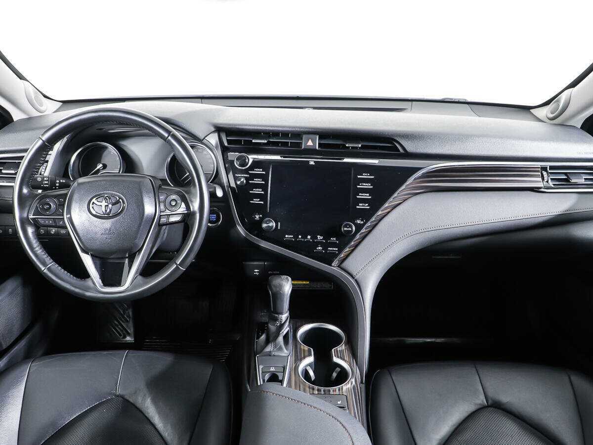Toyota Camry, 2018 Фото №11