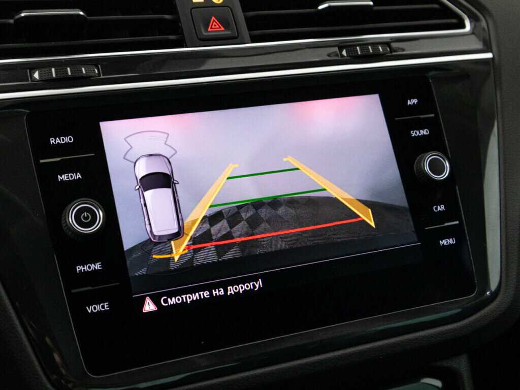 Volkswagen Tiguan, 2020 Фото №17