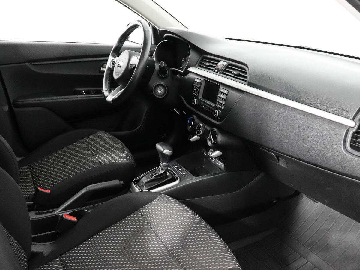 Kia Rio, 2018 Фото №9