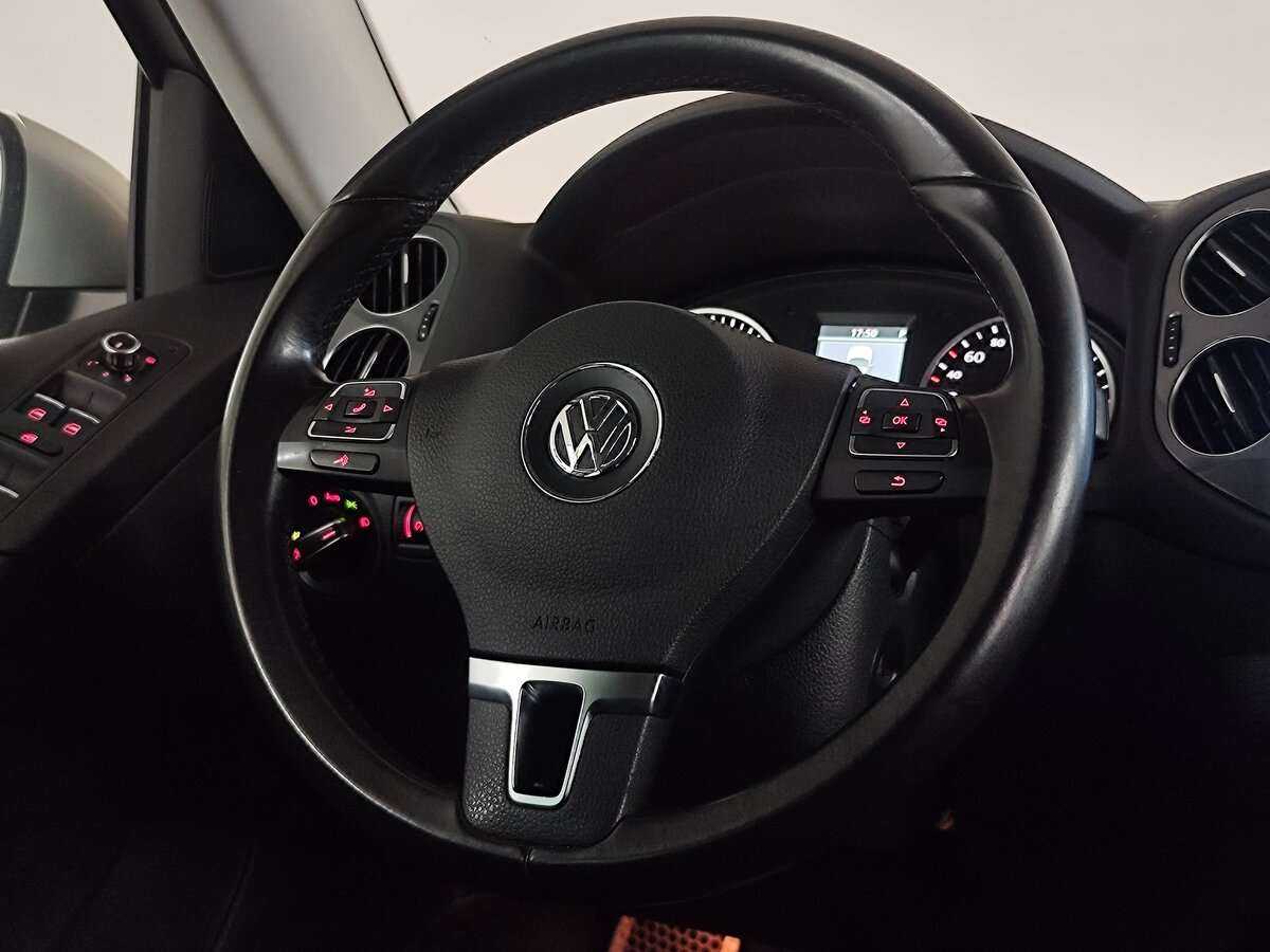Volkswagen Tiguan, 2012 Фото №6