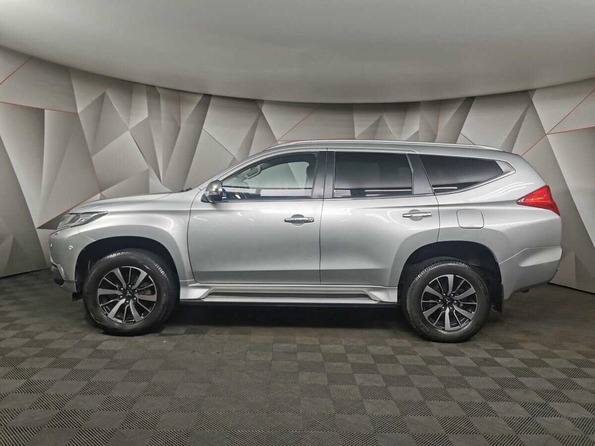 Mitsubishi Pajero Sport, 2017 Фото №5