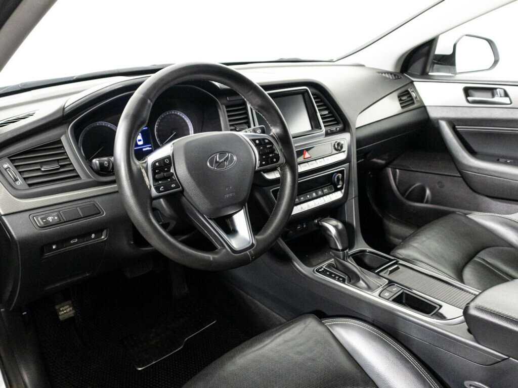 Hyundai Sonata, 2019 Фото №11