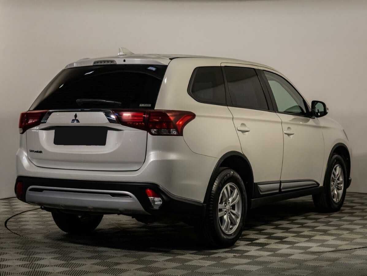 Mitsubishi Outlander, 2020 Фото №4
