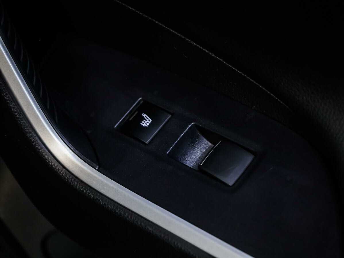 Toyota RAV4, 2021 Фото №3