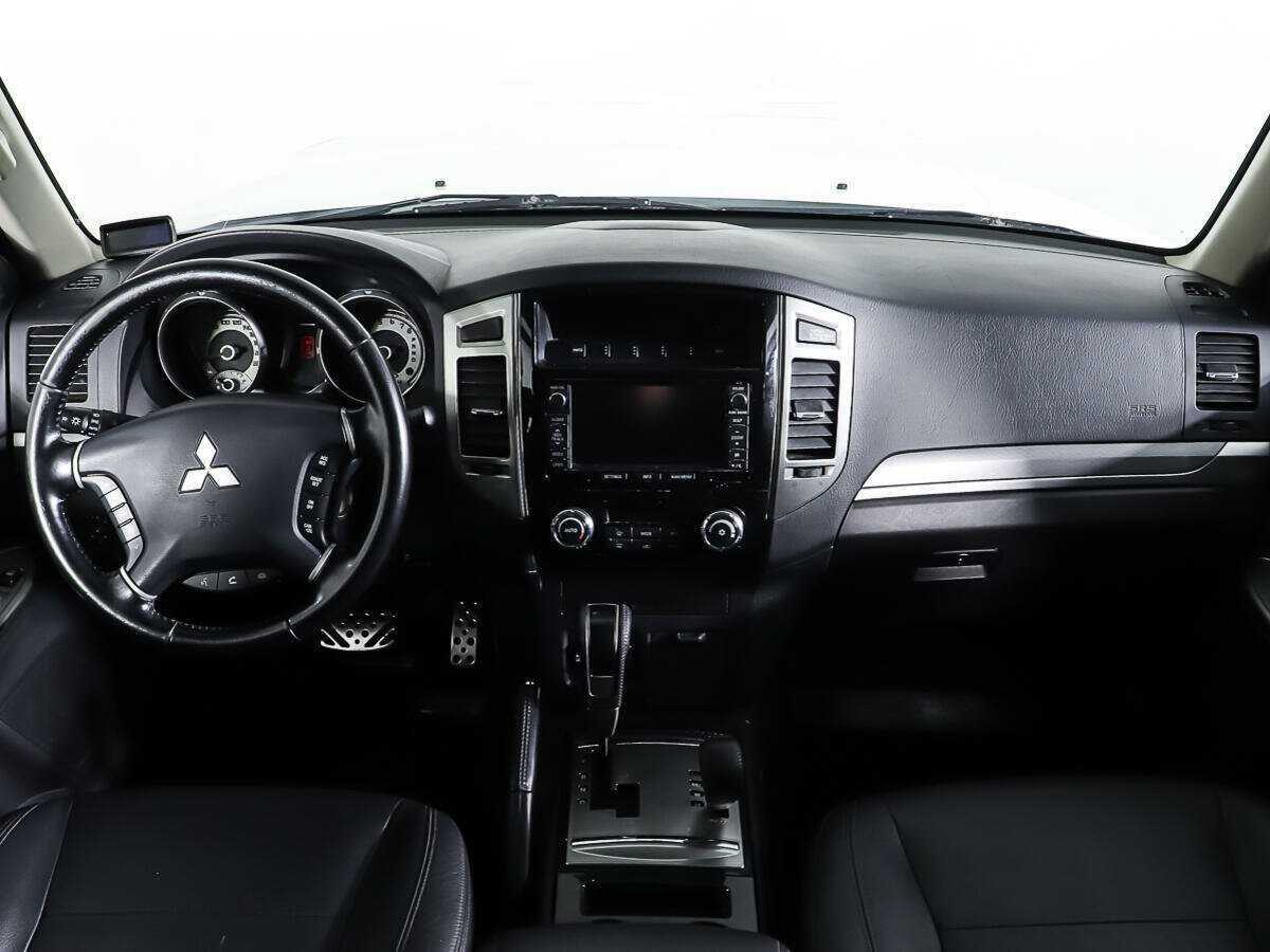 Mitsubishi Pajero, 2014 Фото №9