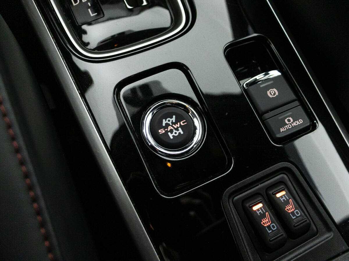 Mitsubishi Outlander, 2021 Фото №17