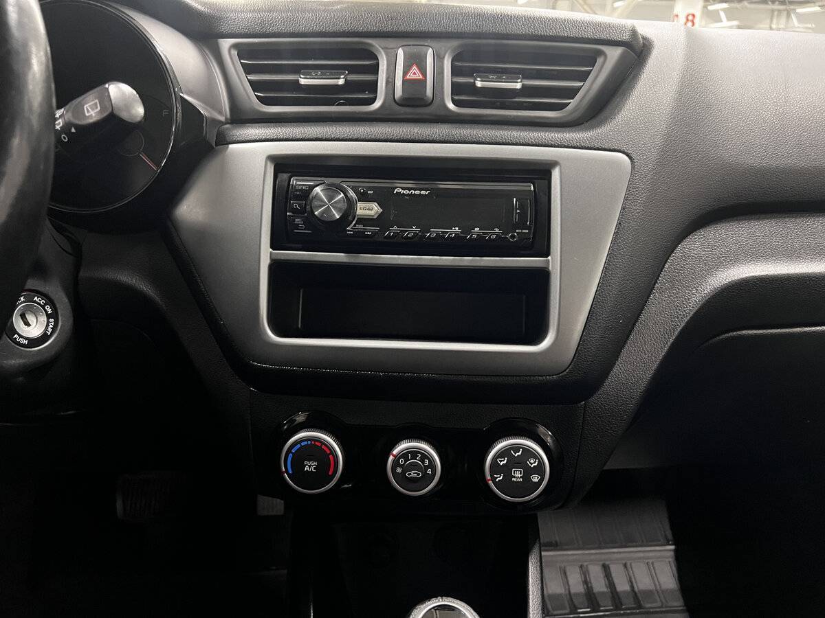 Kia Rio, 2015 Фото №15
