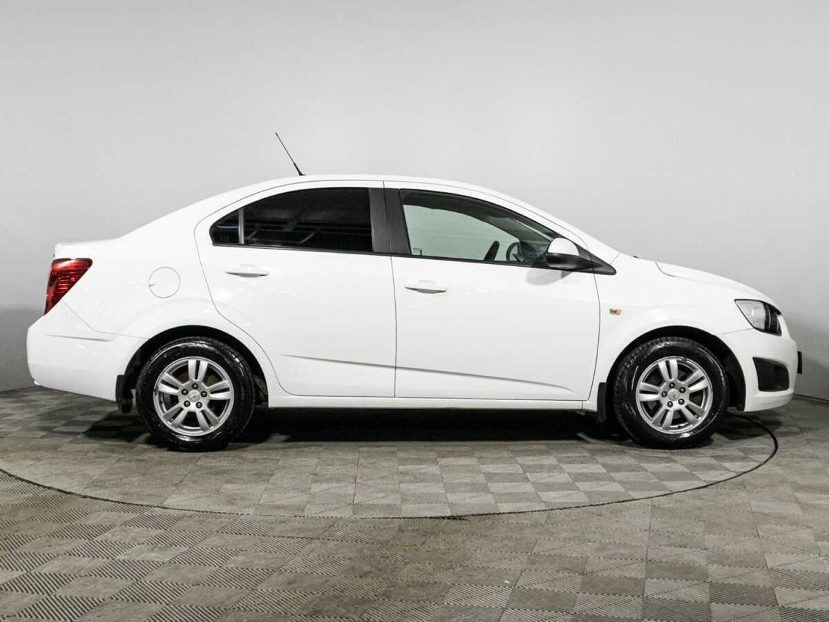 Chevrolet Aveo, 2015 Фото №4