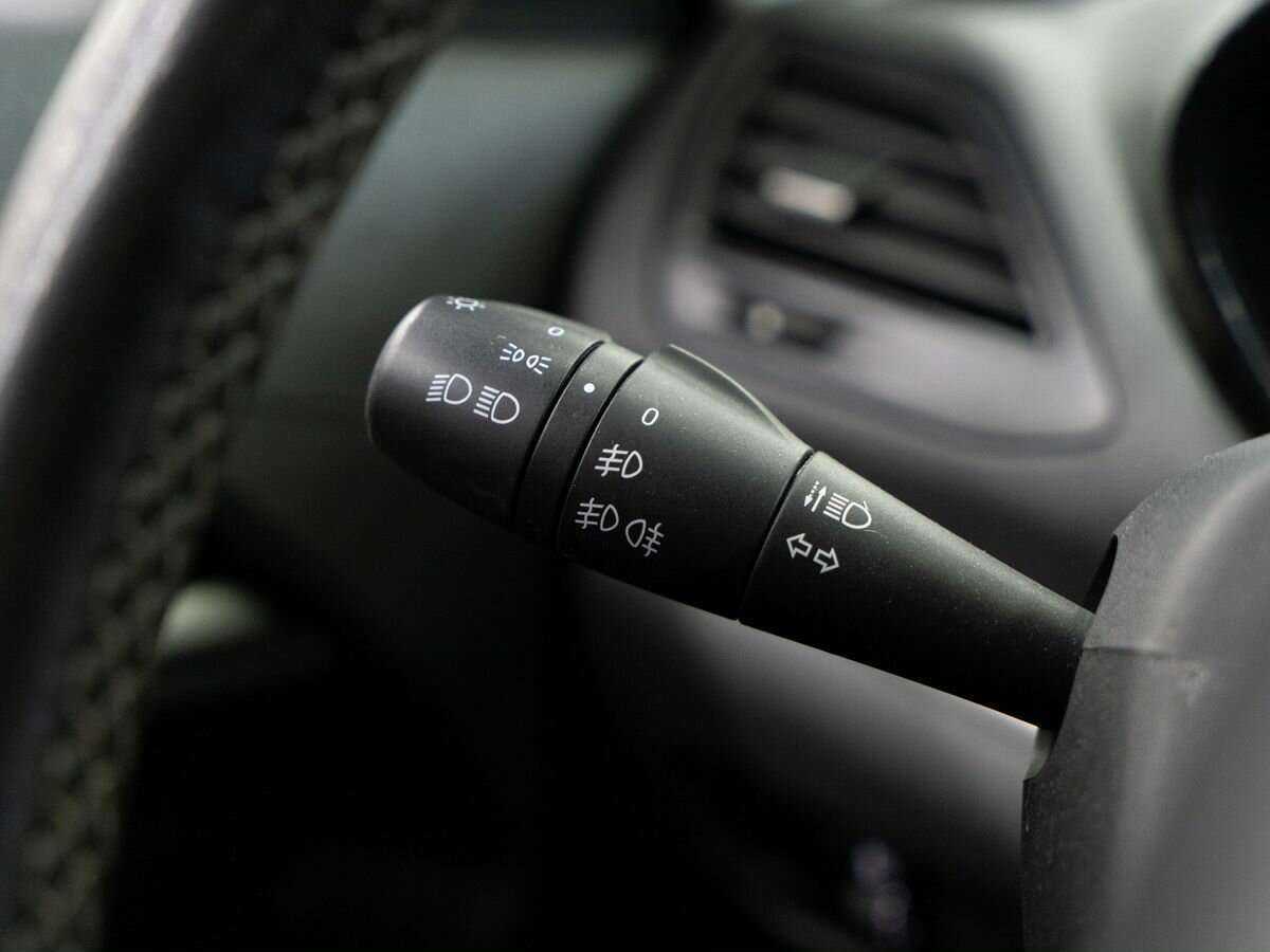 Lada (ВАЗ) Vesta SW, 2020 Фото №16