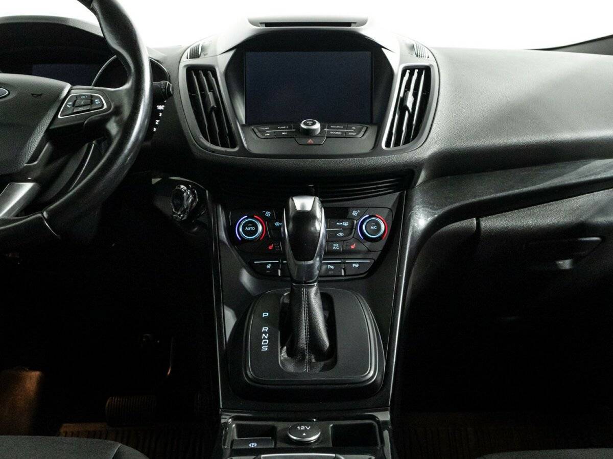 Ford Kuga, 2017 Фото №14