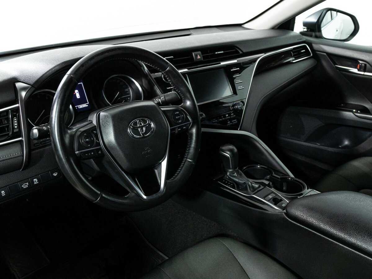Toyota Camry, 2019 Фото №11