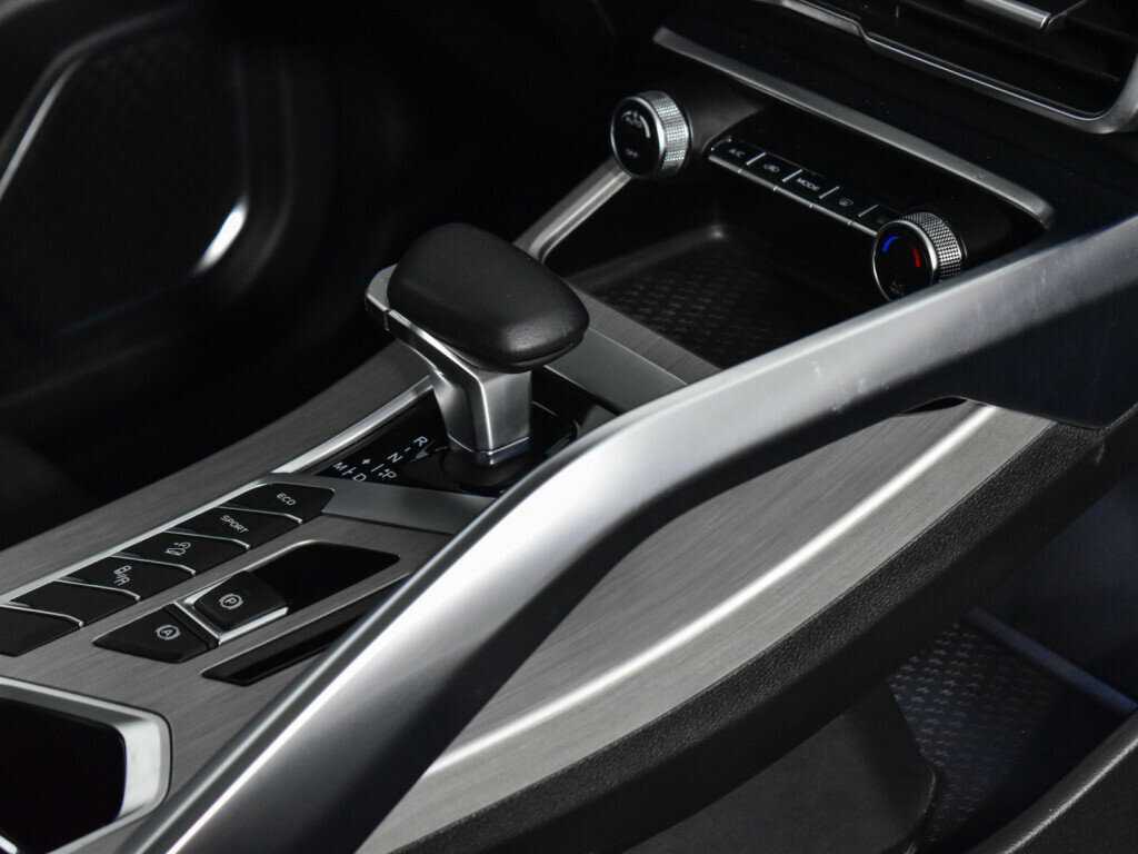 Geely Coolray, 2022 Фото №16