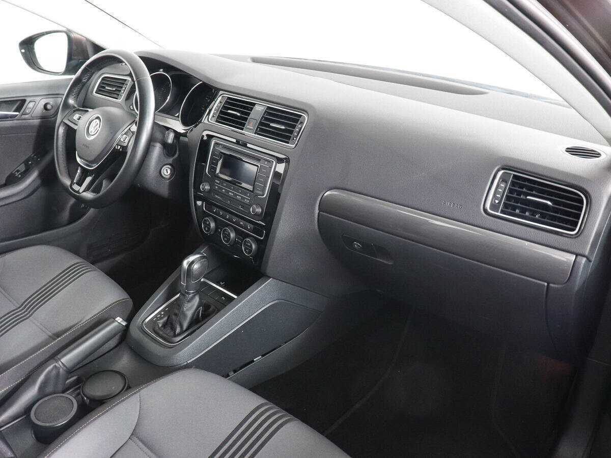 Volkswagen Jetta, 2017 Фото №10