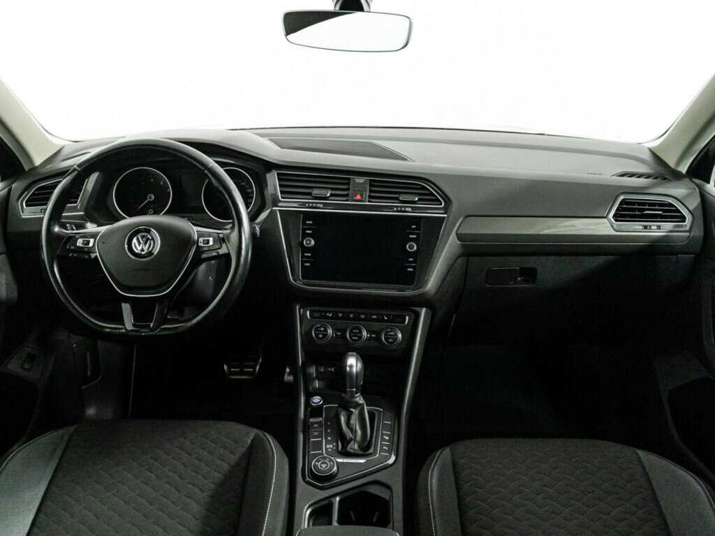 Volkswagen Tiguan, 2018 Фото №13
