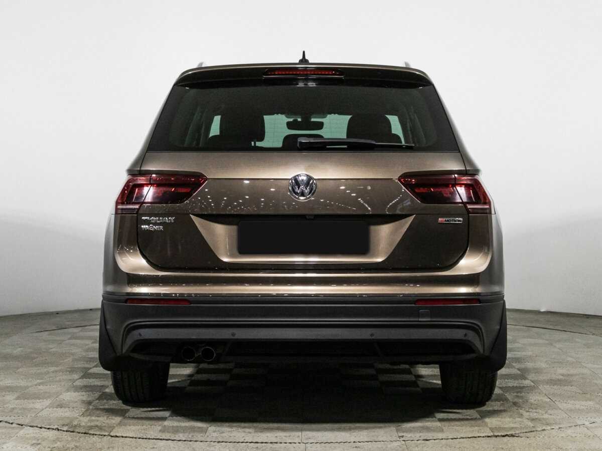 Volkswagen Tiguan, 2018 Фото №6
