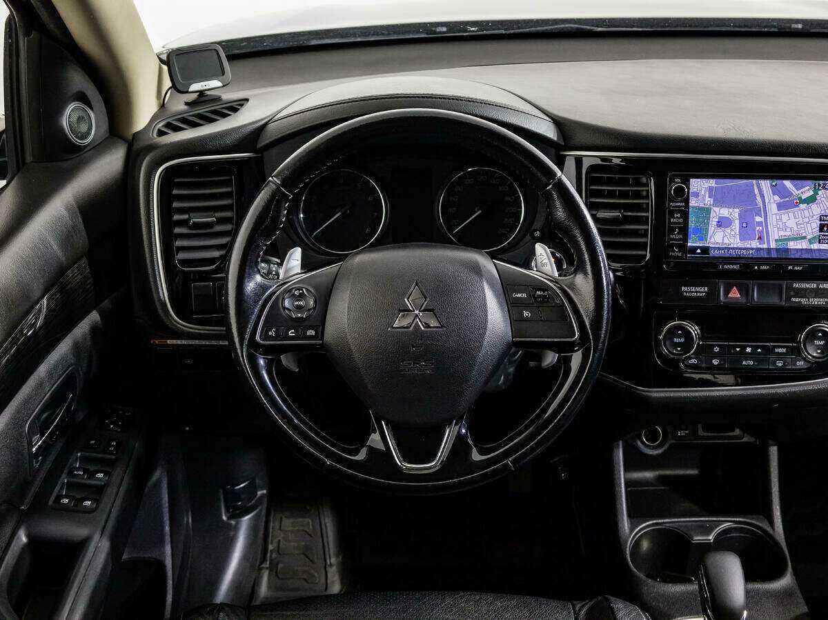 Mitsubishi Outlander, 2016 Фото №14