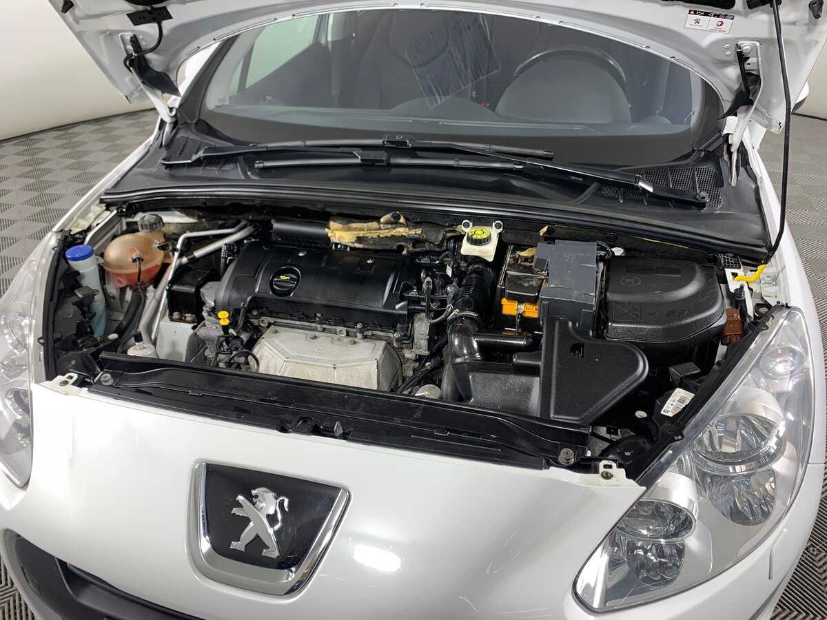 Peugeot 308, 2012 Фото №11