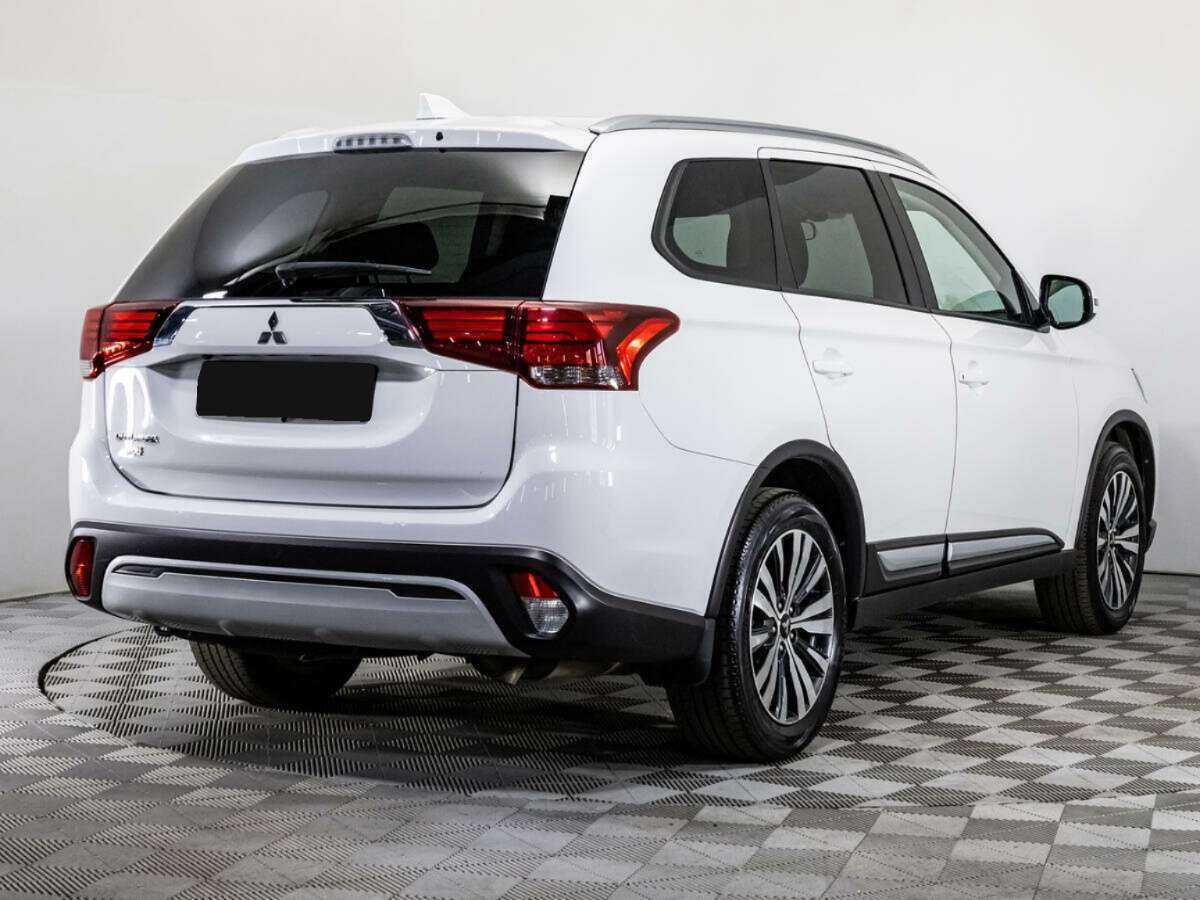 Mitsubishi Outlander, 2021 Фото №5