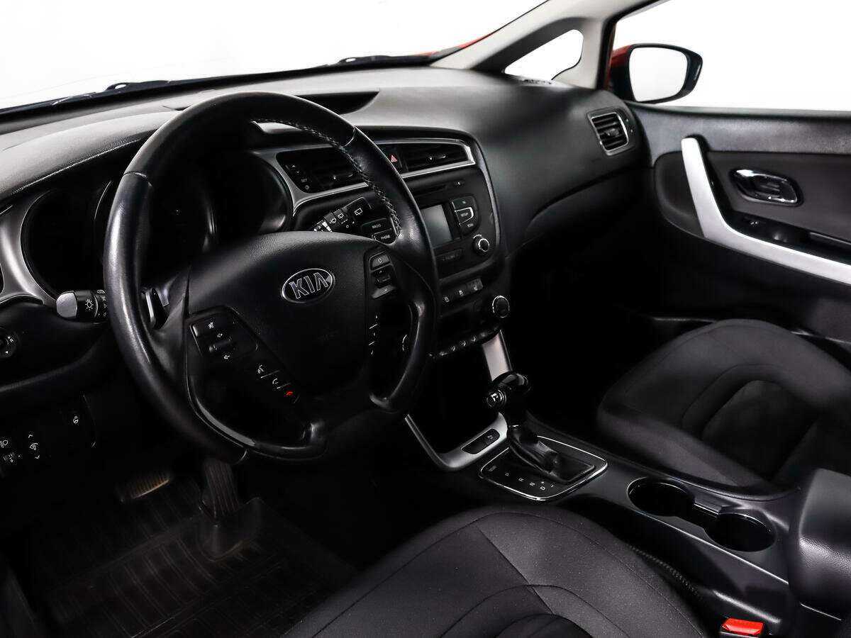 Kia Ceed, 2017 Фото №9